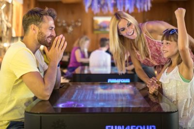 fun4four family www.fun4four-gametable.com PARS ECOTECH SL